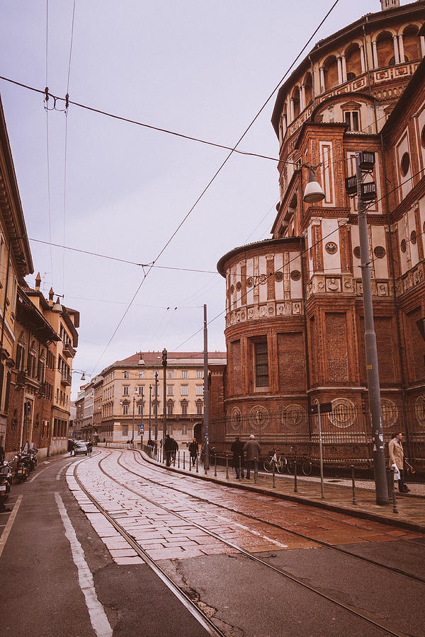 Street Photograph - Milano 01 by Cornelia Vogt