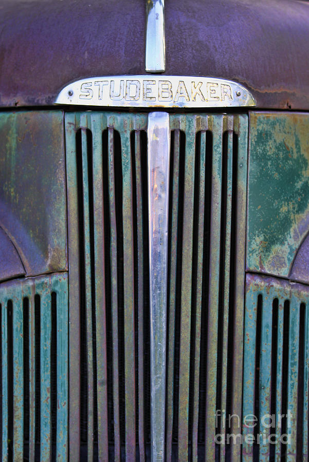 47 Studebaker pick-up Grill Photograph by Richard Lynch