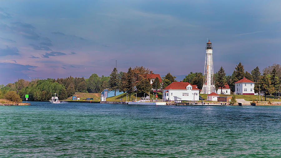 Sturgeon Bay Ship Canal Light Tower Photograph by Susan Rissi Tregoning