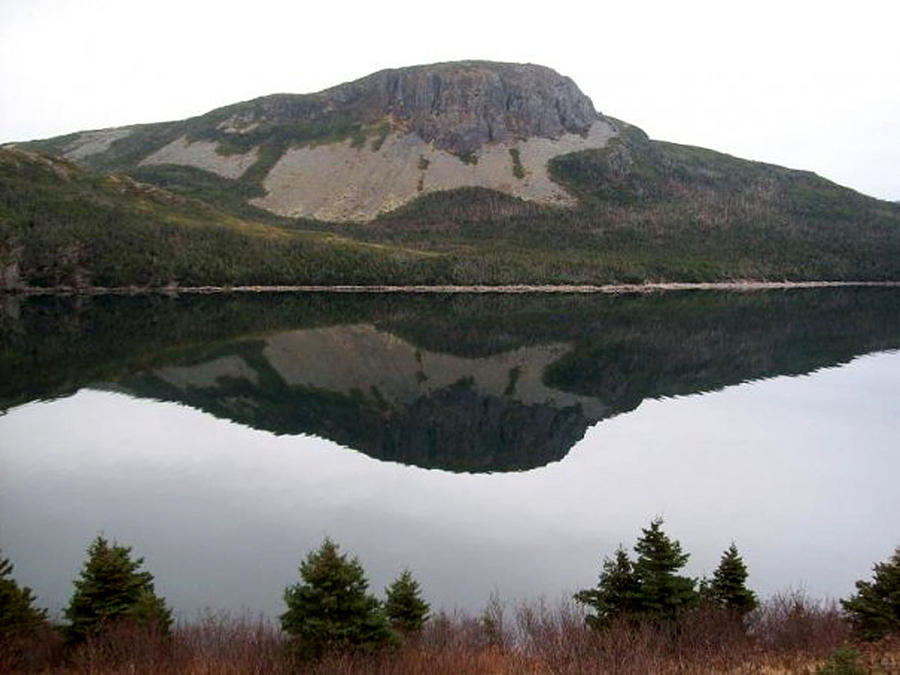 Sugarloaf Hill Photograph - Sugarloaf Hill Reflections by Barbara A Griffin