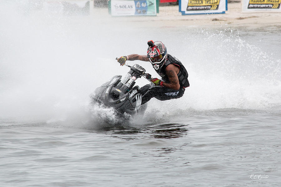 Sugden Park Water Motocross - Side-winding on Lake Avalon Photograph by Ronald Reid