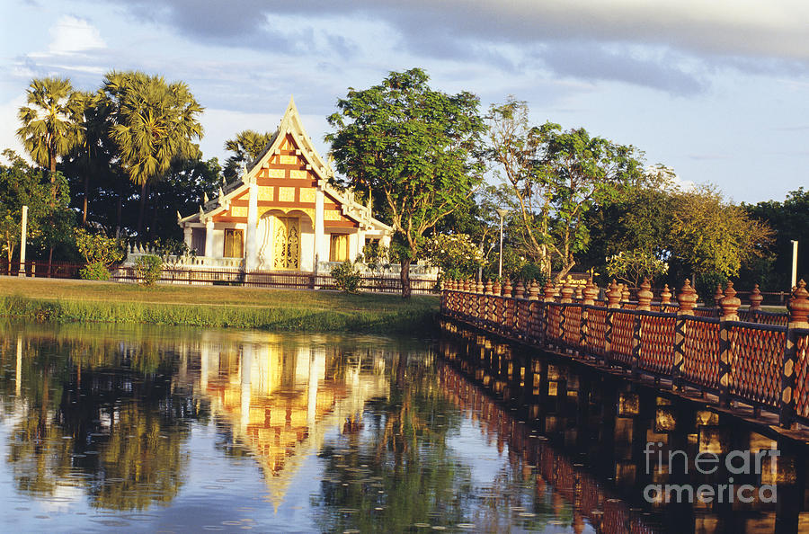 Sukhothai Temple Photograph by Bill Brennan - Printscapes