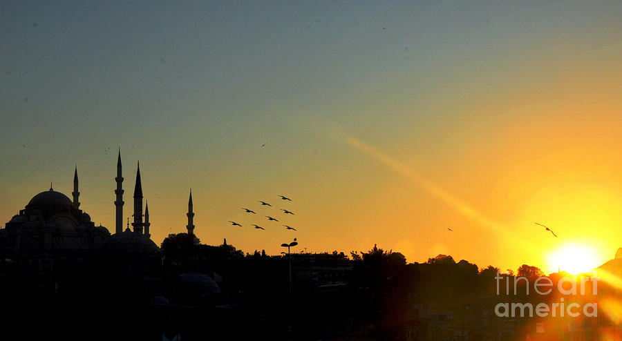Sultanahmet Sunset Photograph by Andrew Dinh