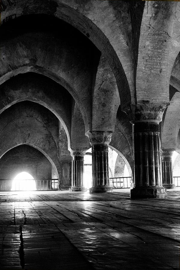 Black And White Photograph - Sultans Palace in India by Angie Bechanan
