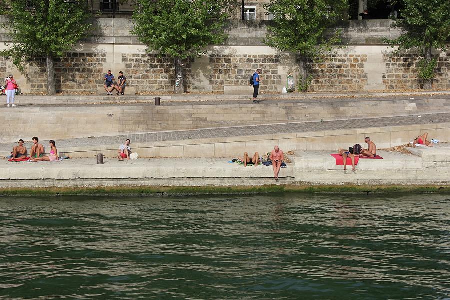 Paris Photograph - Summer Scene On The Seine by Sean Flynn Paris Photograph - Summer Scene On The Seine by Sean Flynn