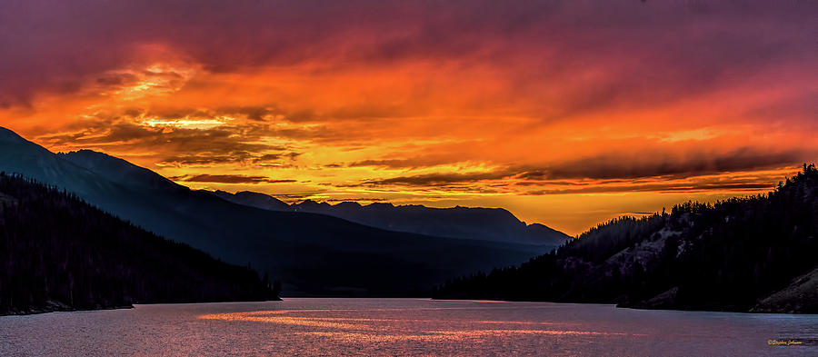 Summit Cove Sunset at Lake Dillon Photograph by Stephen Johnson