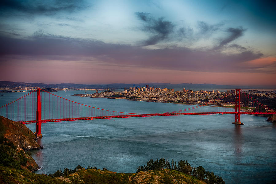 Sun Set on San Francisco Photograph by Paul Freidlund