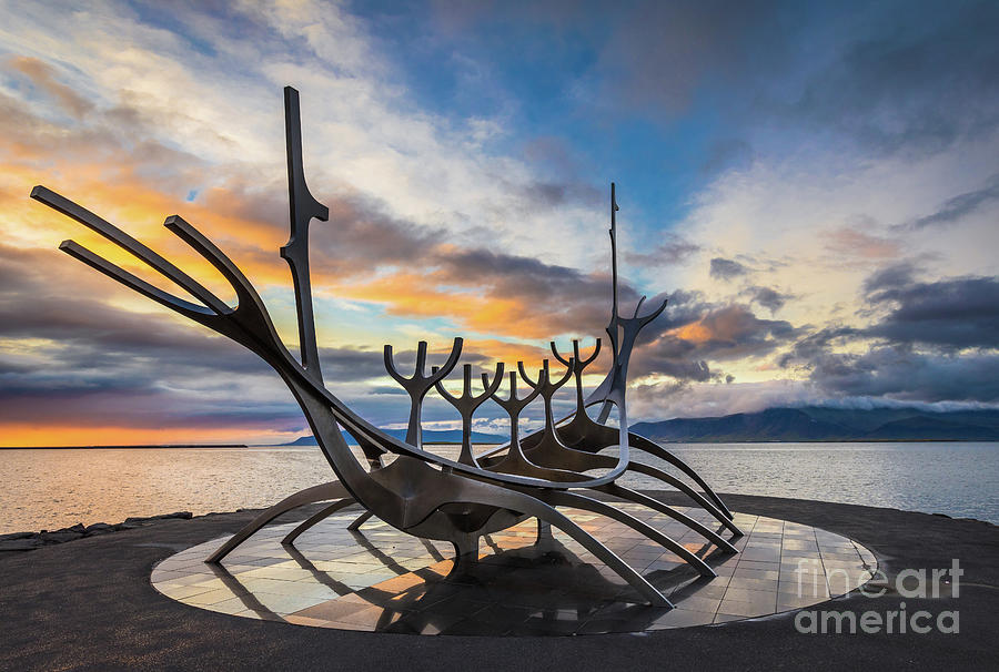 Sun Voyager Photograph by Inge Johnsson