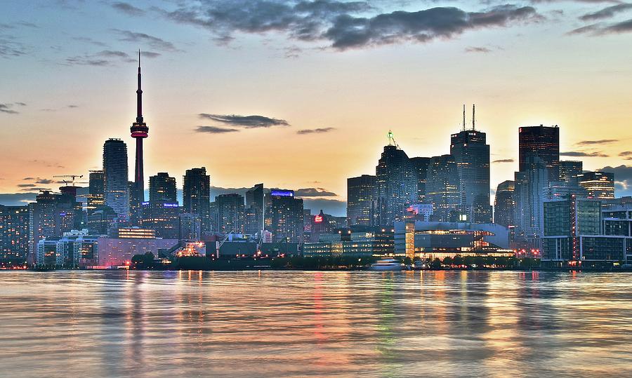 Sunset Photograph - Sundown in Toronto by Frozen in Time Fine Art Photography