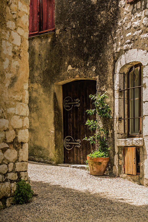 Architecture Photograph - Sunny Back Alley, St Paul de Vence, France. by Maggie Mccall