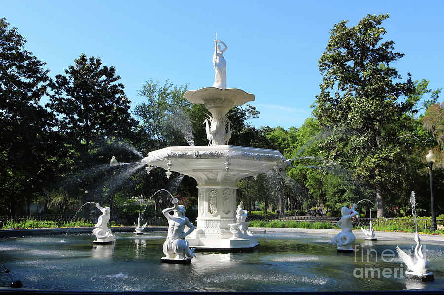 Sunny Savannah Forsyth Park Fountain Photograph by Carol Groenen