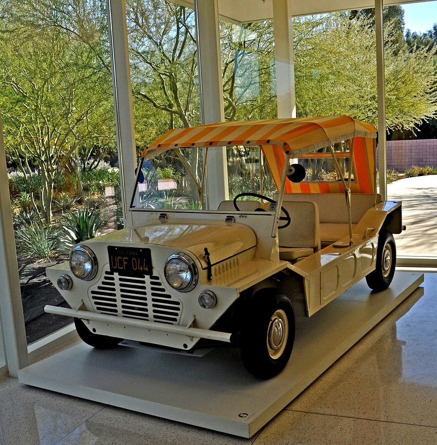 Sunnylands Photograph - Sunnylands Golf Cart Used By Presidents And Dignitaries by Jay Milo