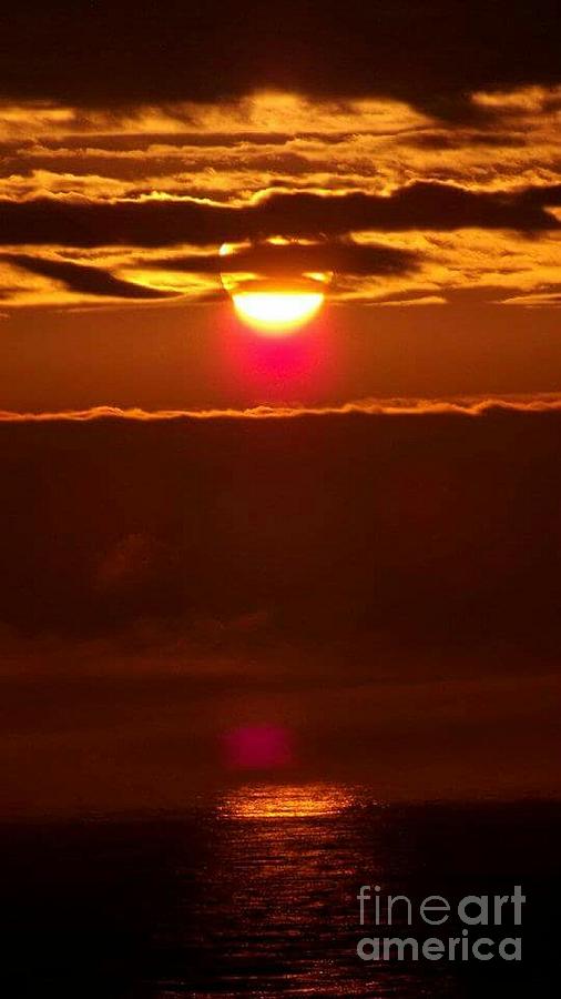 Sun raise 3 Photograph by Tyrone Hart