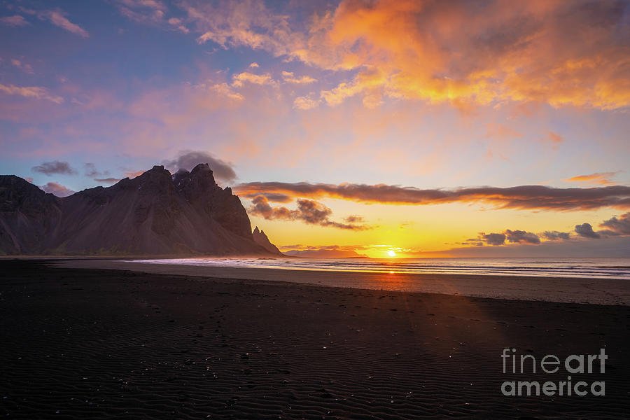 Sunrise Along The Beach In Iceland Photograph