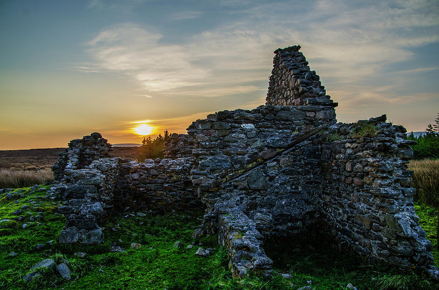 Sunrise Among the Ruins - Lough Easkie Hunting Lodge Photograph by Bill Cannon