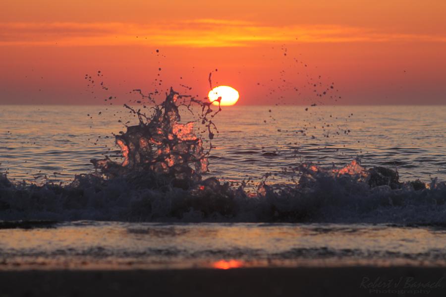 Nature Photograph - Sunrise and Splashes by Robert Banach