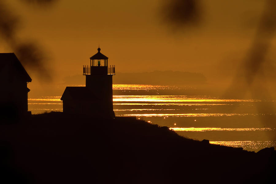 Sunrise at Curtis Island Light Photograph by Jeff Cooper