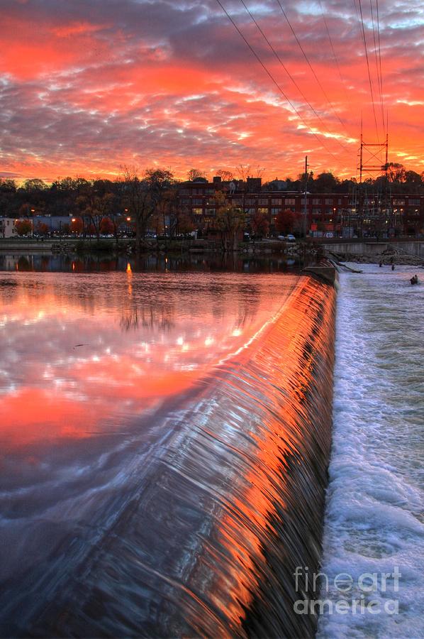 Sunrise at the dam Photograph by Robert Pearson