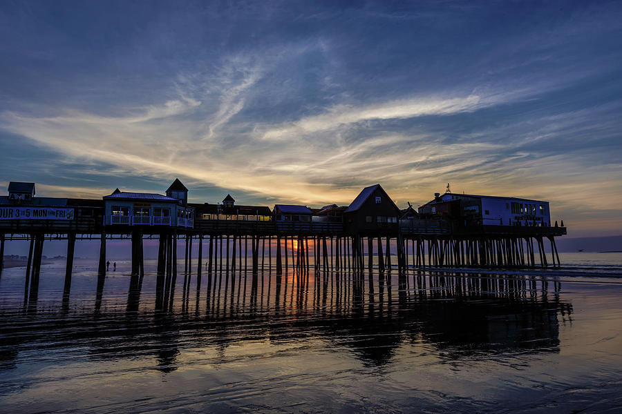 Sunrise at the pier Photograph by Roni Chastain