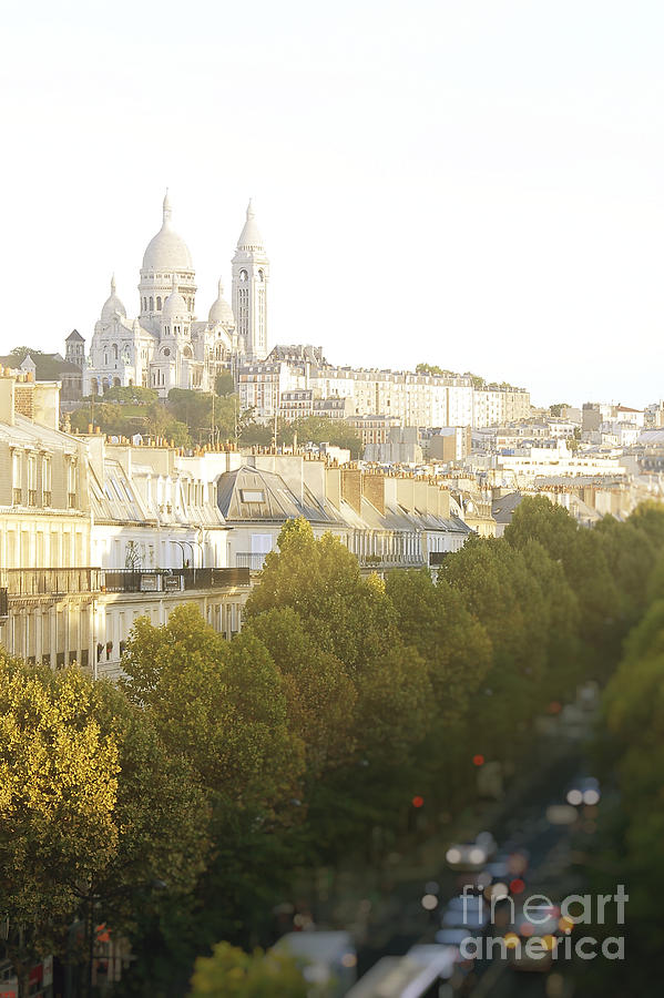 Sunrise in Montmartre Photograph by Ivy Ho