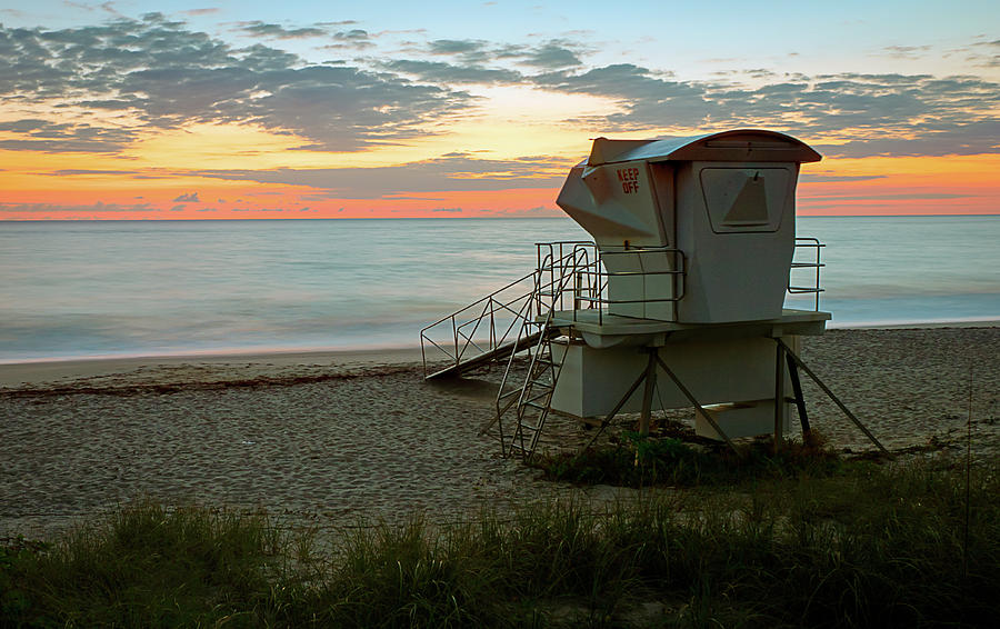 Sunrise Lifeguard Tower Photograph by R Scott Duncan