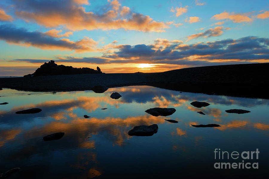 Sunset at Fogarty Creek Photograph by Michael Dawson