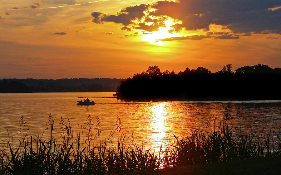 Sunset Boater, Smith Mountain Lake Photograph by The James Roney Collection
