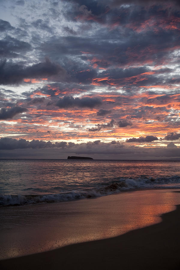 Sunset Colors at Makena Photograph by Peter French - Printscapes