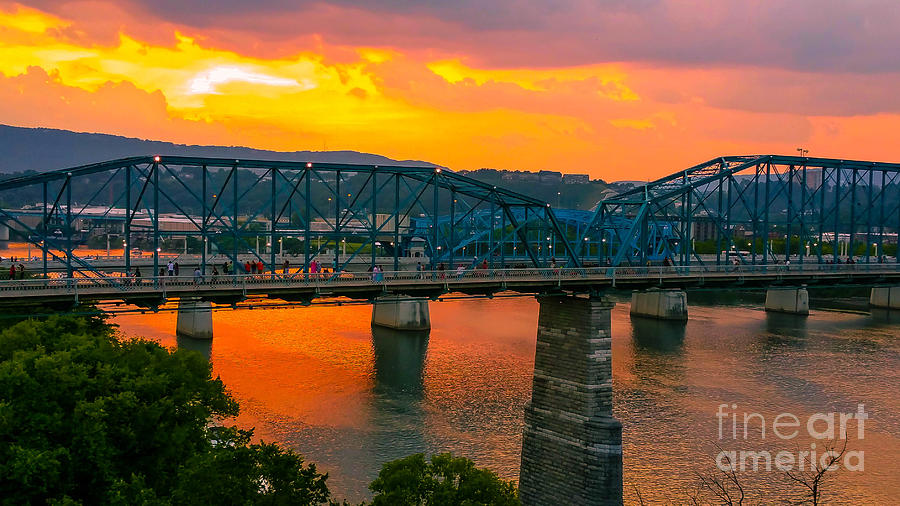 Sunset in Chattanooga Photograph by Geraldine DeBoer