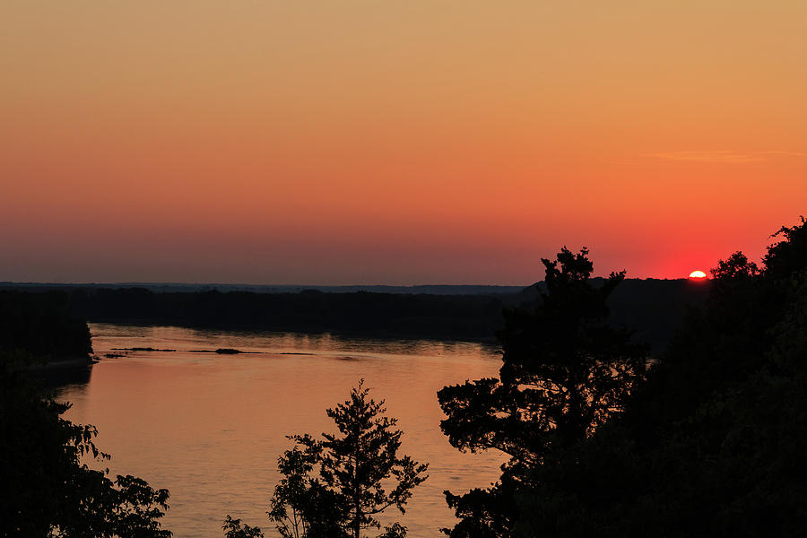 Sunset on the Missouri River Photograph by Joni Eskridge