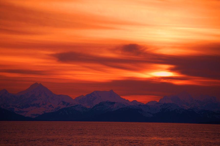 Sunset Over Glacier Bay Photograph by Helen Carson