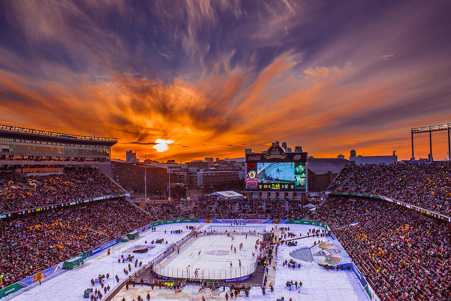 NHL outdoor game: Wild crush Blackhawks at TCF Bank Stadium