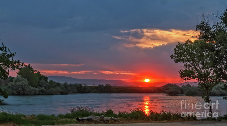 Sunset Over The Snake River Photograph by Robert Bales