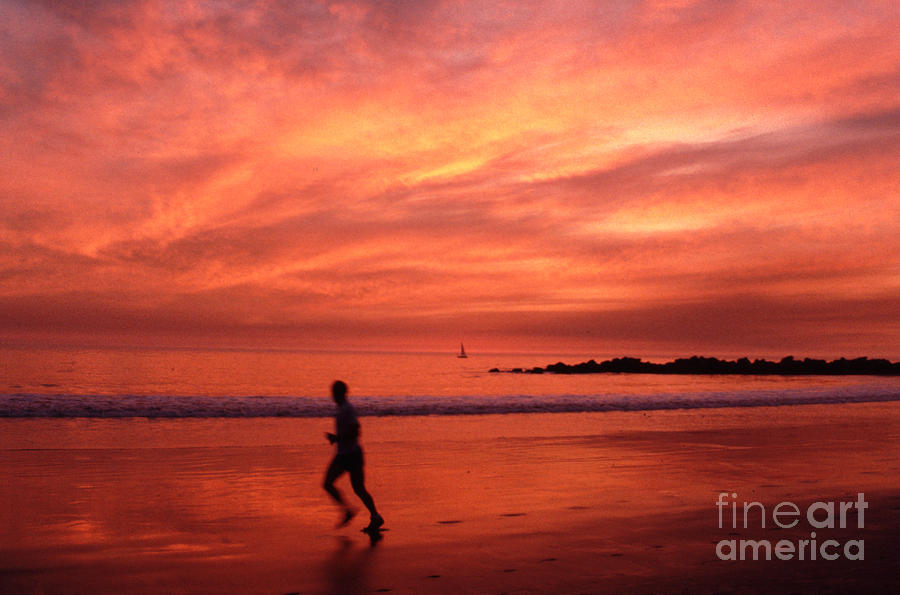 Sunset Runner Venice Beach Photograph by Tom Wurl