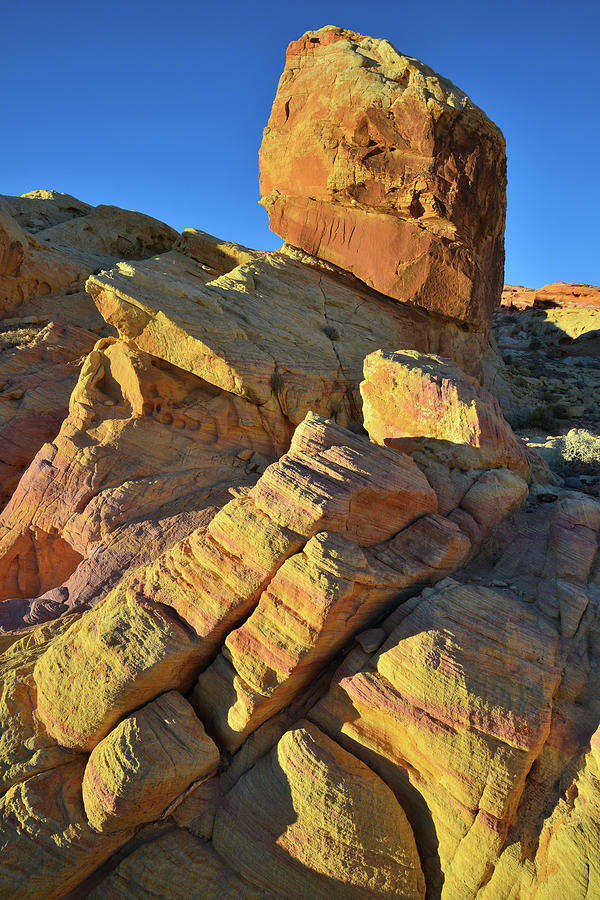 Sunset Sandstone in Valley of Fire State Park Photograph by Ray Mathis
