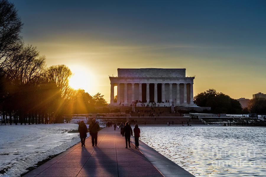Sunset Stroll at the Lincoln Memorial Photograph by Karen Jorstad