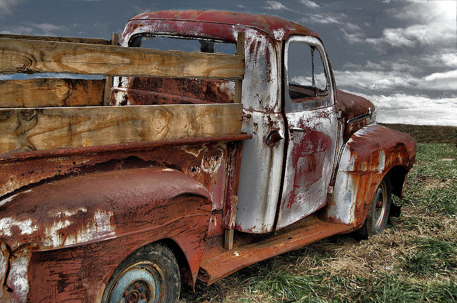 Truck Photograph - Sunsetter by William Griffin