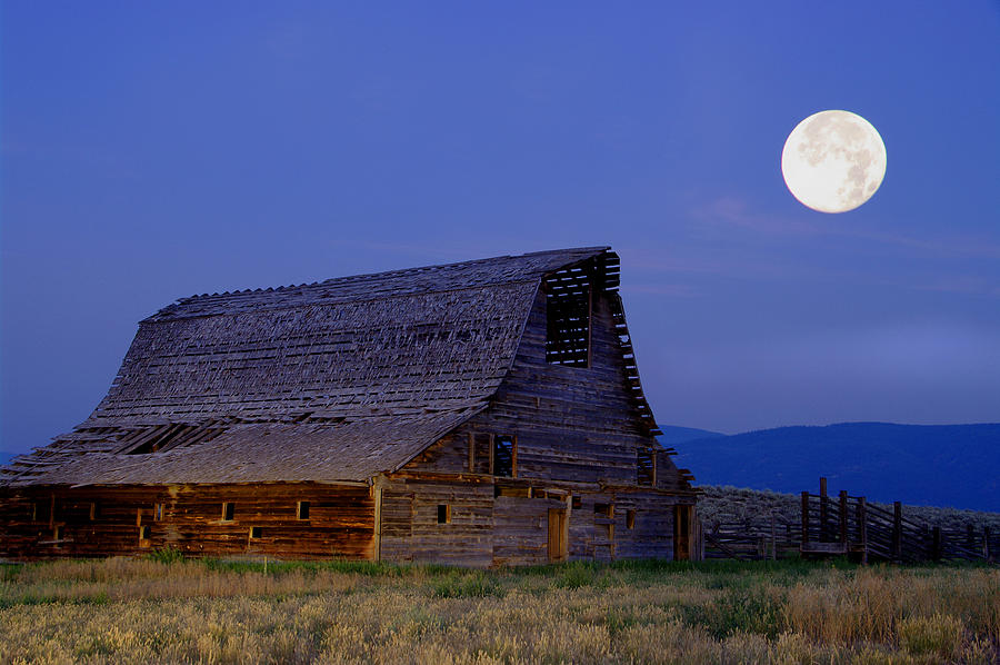 Barn Photograph - Super Moon over Historic Swopes Barn by Larry Kjorvestad