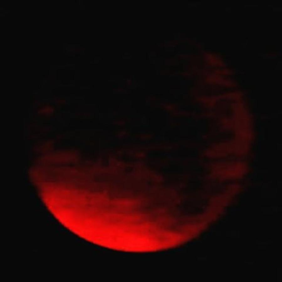 London Photograph - Superbloodmoon At 3am Over London by Elizabeth Whycer