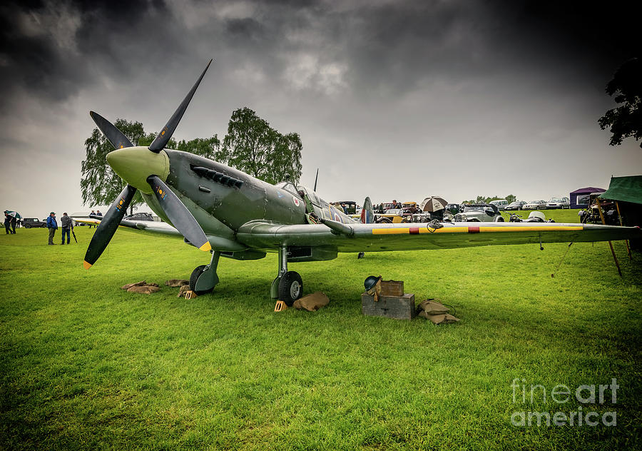 Supermarine Spitfire Photograph by Adrian Evans