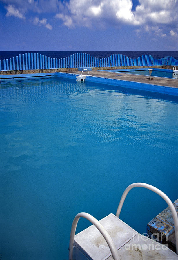 Swimming Pool Havana Cuba Photograph by David Zanzinger