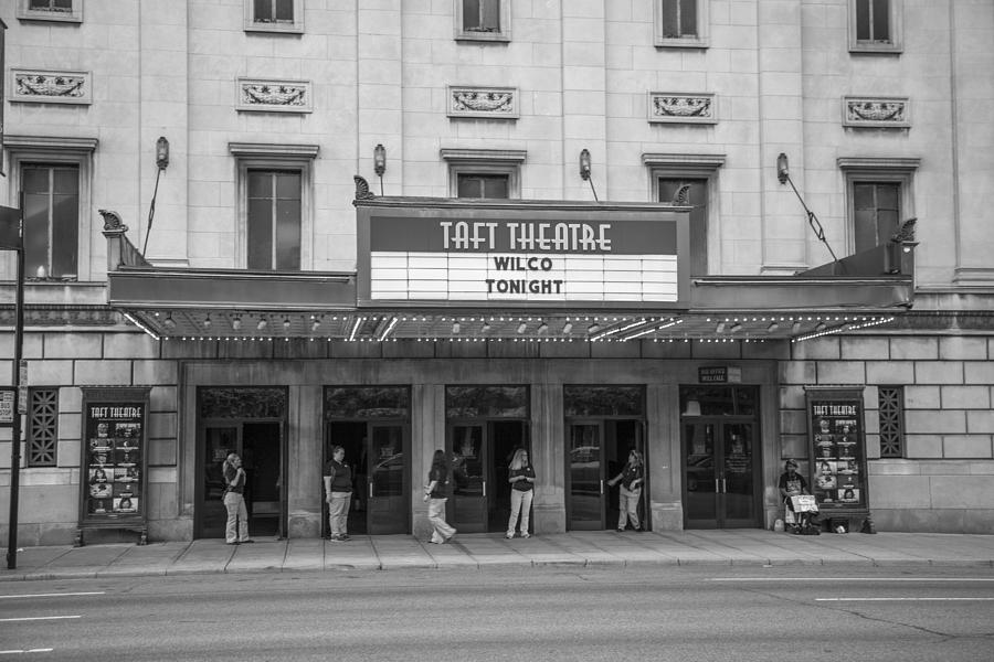 Taft Theatre Cincinnati Ohio Photograph by John McGraw