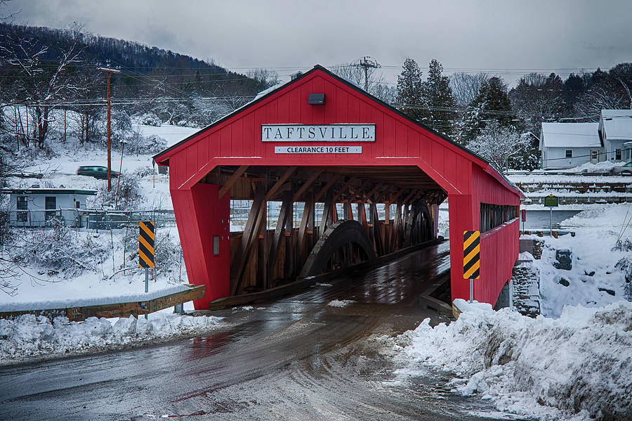 Taftsville covered bridge in winter Photograph by Jeff Folger