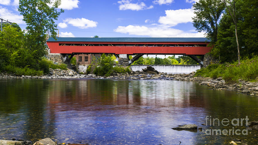 Covered Bridge Photograph - Taftsville Covered Bridge. by New England Photography
