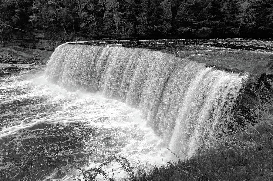 Tahquamenon Falls State Park  -  tahquamenonfalls17blkwhi1473 Photograph by Frank J Benz