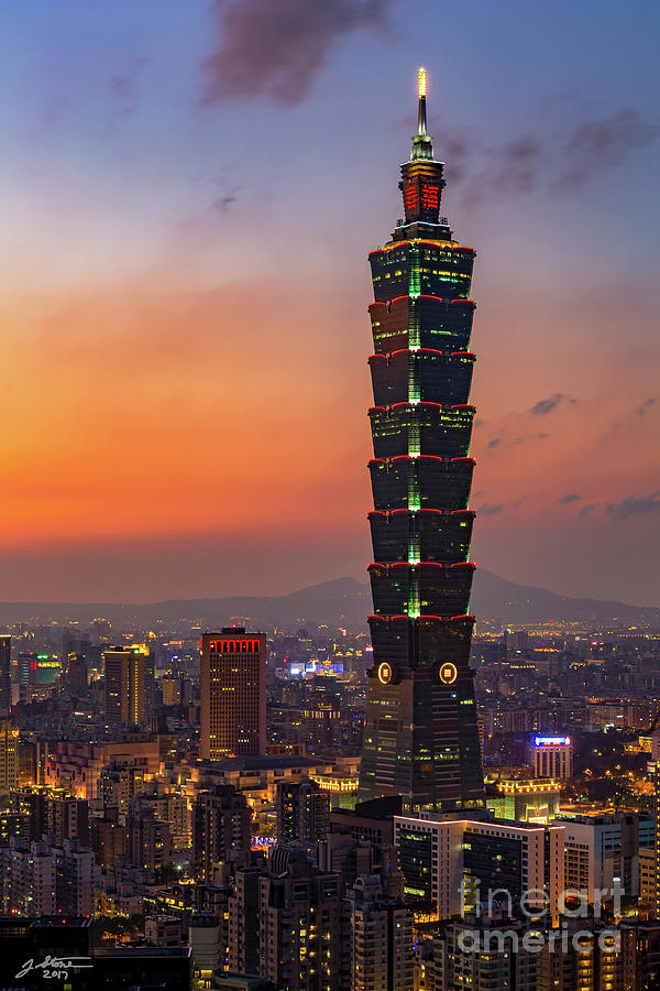 Taipei 101 at Sunset - Vertical Photograph by Jeffrey Stone

