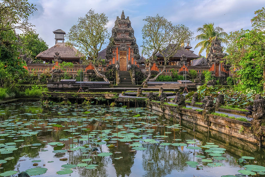 Taman Saraswati - Ubud, Bali Photograph by Joana Kruse | Fine Art America