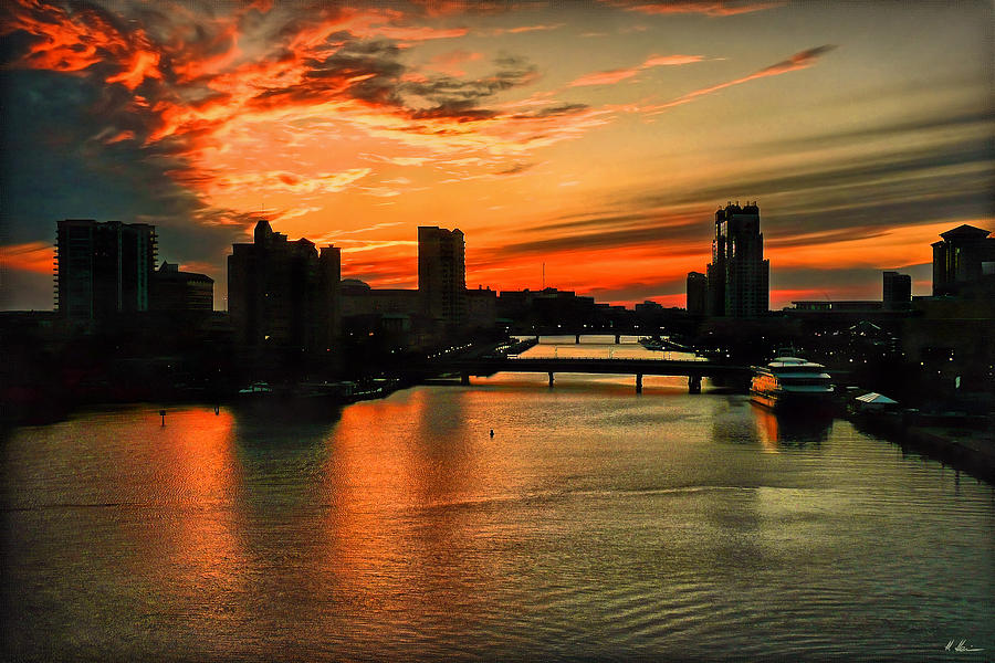 Tampa Photograph - Tampa Sunset by Hanny Heim