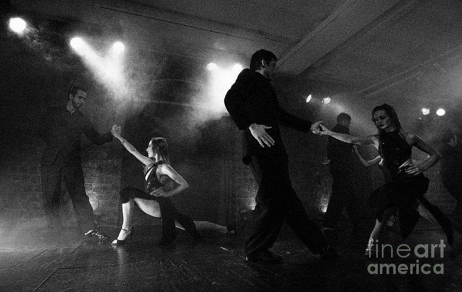 Tango Buenos Aires 6 Photograph by Bob Christopher