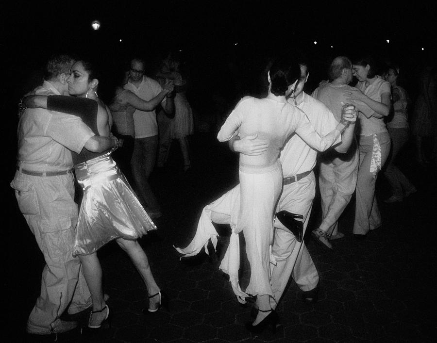 Black And White Photograph - Tango Central Park II by Dave Beckerman